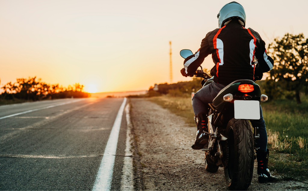 Motosikletle Emniyet Şeridi Kullanmak Yasal mı? 2025 Rehberi