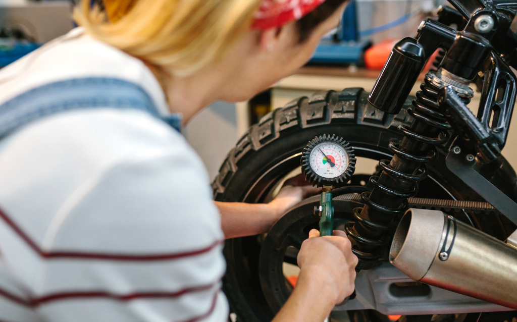 Motosikletiniz İçin Doğru Lastik Basıncı