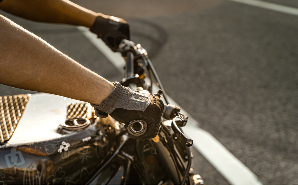 Motosiklet Direksiyon Kilidi Neden Açılmaz