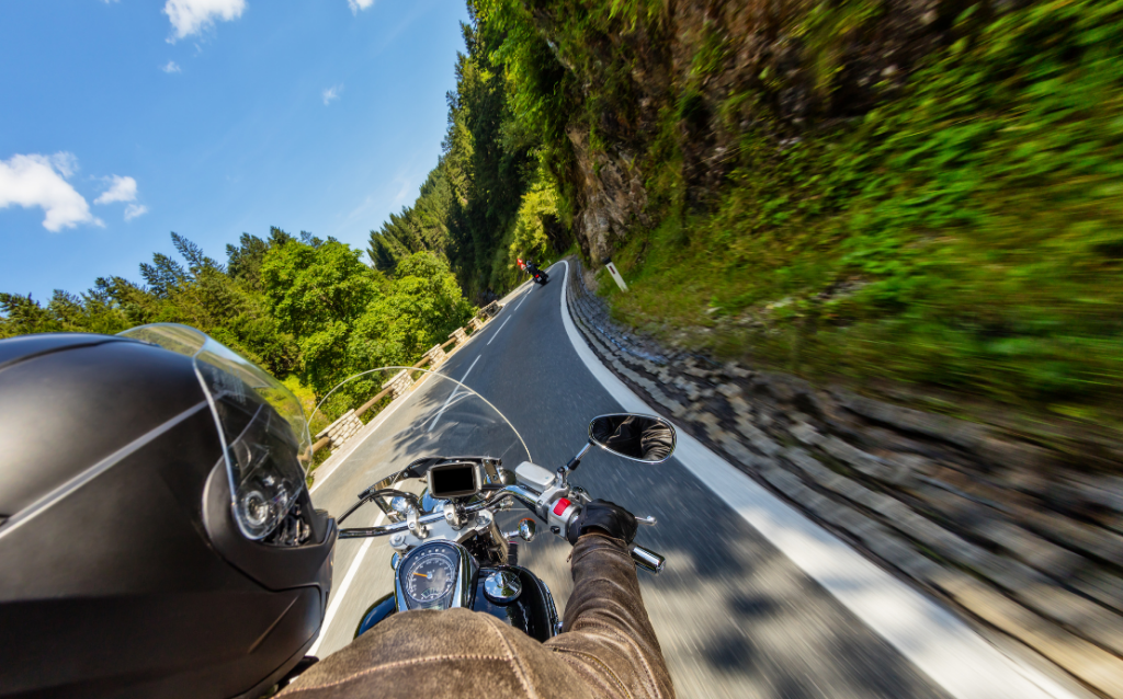 Motosiklet Gidonu Neden Titrer?
