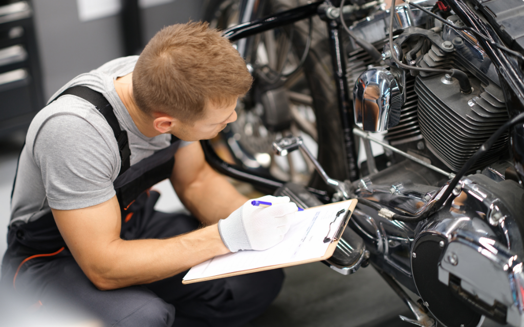 Motosiklet Muayenesi Nasıl Yapılır? 2025 Rehberi | MotoClup